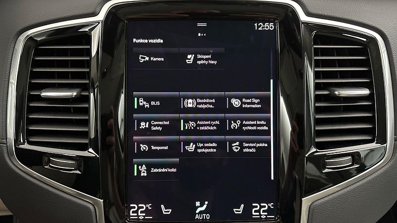 Volvo XC90 2.0 B5 AUT AWD Inscription - fotka 29 z 33
