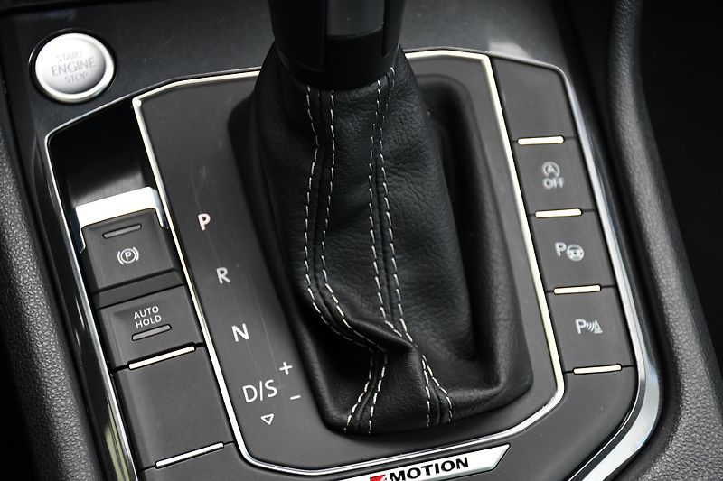 Volkswagen Tiguan 2.0Bi-TDi R-LINE 4M DSG HUD ČR - fotka 27 z 44
