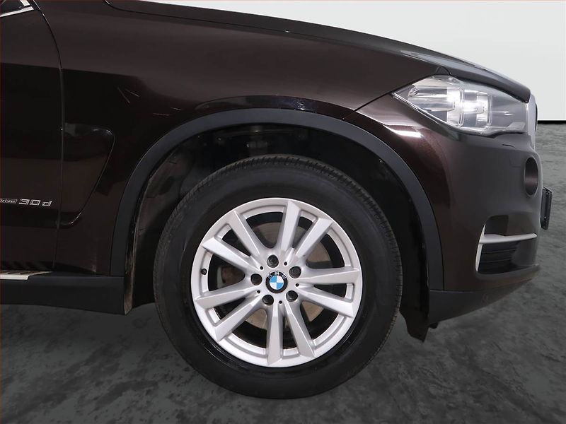 BMW X5 (2014) xDrive30d, 4X4, Automat, Kůže - fotka 15 z 23