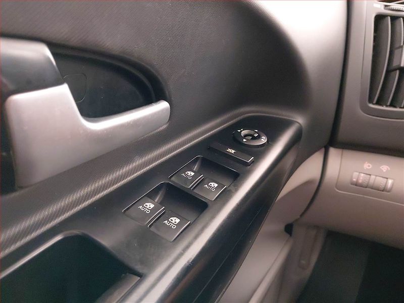 Kia Ceed (2007) 1.6 i, Serv.kniha, nová STK - fotka 18 z 18