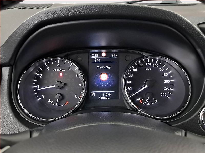 Nissan Qashqai (2015) 1.2 DIG-T, Automat, ČR,1.maj - fotka 11 z 28