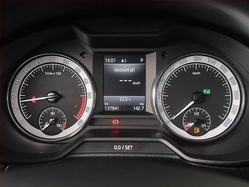Škoda Octavia (2017) 1.6 TDI, Automat, Navi - fotka 11 z 18