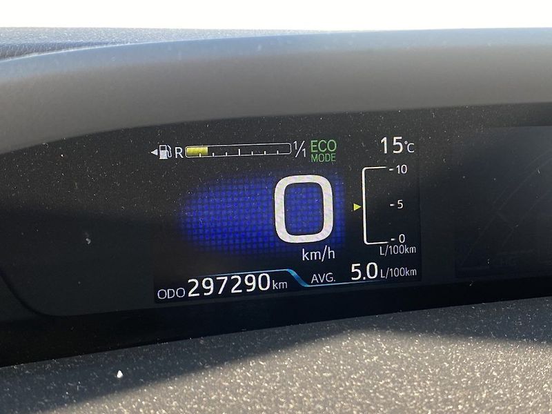 Toyota Prius 1.8HSD, ČR, Navi, plný servis - fotka 12 z 21