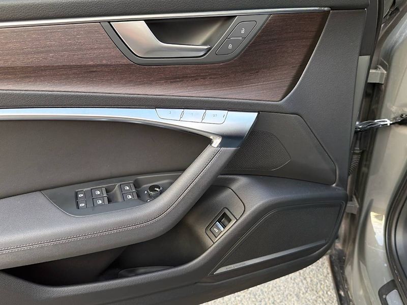 Audi A6 Allroad (2022) QUATTRO - fotka 22 z 31