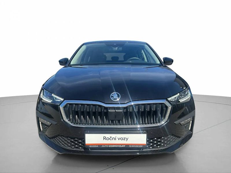 Škoda Scala Top Selection 1,0 TSI 85kW MT6 - fotka 4 z 27