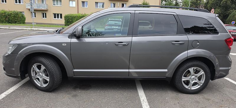 Fiat Freemont (2012) Pouze 92000 km,dobře udržovaný - fotka 1 z 25
