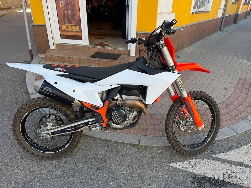 KTM 250 SX-F (2023) 2023 - fotka 1 z 7
