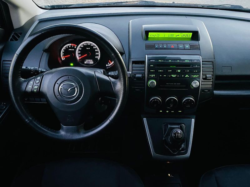 Mazda 5 1.8i 85KW BENZIN MANUÁL VÝHŘEV - fotka 24 z 38