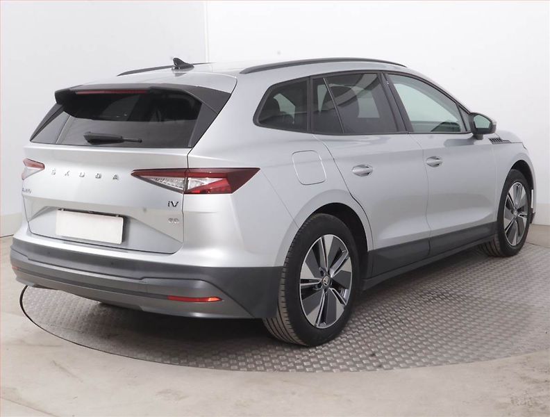 Škoda Enyaq (2021) 60 (62 kWh), SoH 93% - fotka 5 z 18