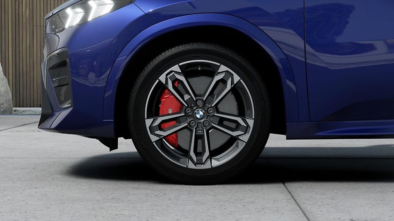 BMW iX2 xDrive30 - fotka 8 z 14