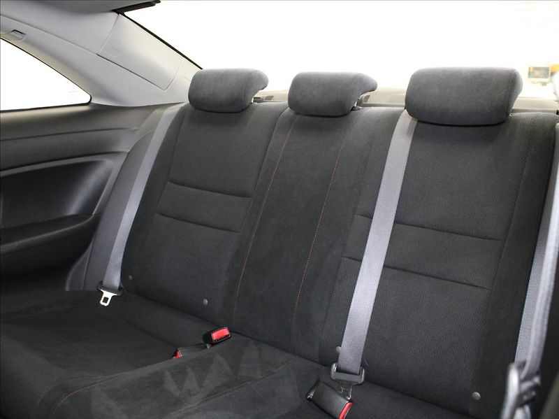 Honda Civic 2,0 VTEC 147kW Si 2.maj.124tkm - fotka 7 z 18