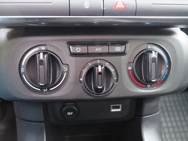 Citroën C3 (2019) 1.2 PureTech, Tažné - fotka 29 z 36
