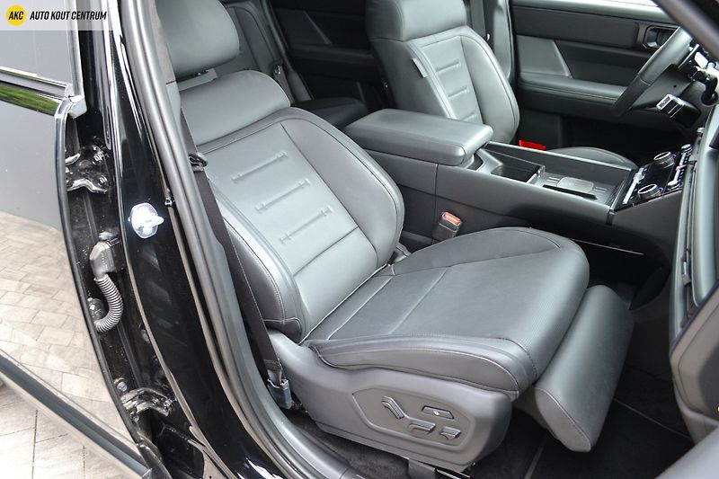 Hyundai Santa Fe 1.6T-GDI HEV 4WD CALLIGRAPHY 7 - fotka 17 z 95