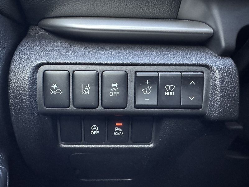 Mitsubishi Eclipse Cross (2019) 1.5 T-Mivec LED Blis Kamera - fotka 8 z 50