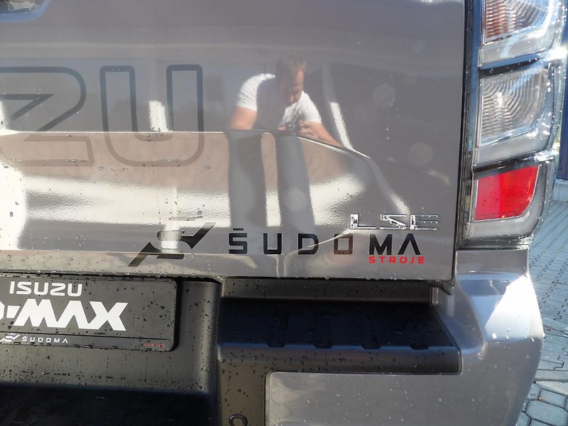 Isuzu D-Max (2026) LSE 2.2L 163K 4x4 8st. A/T - fotka 46 z 46