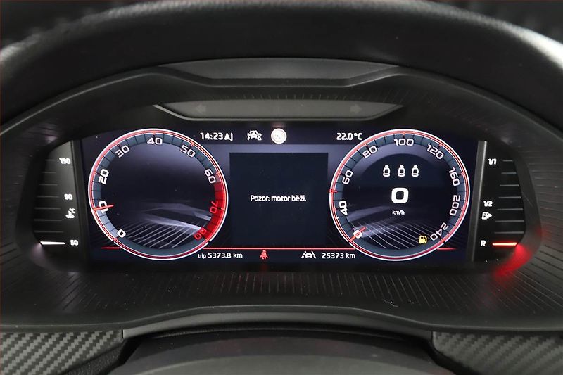 Škoda Scala (2025) 1.0 TSI, MONTE CARLO, KAMERA - fotka 8 z 14