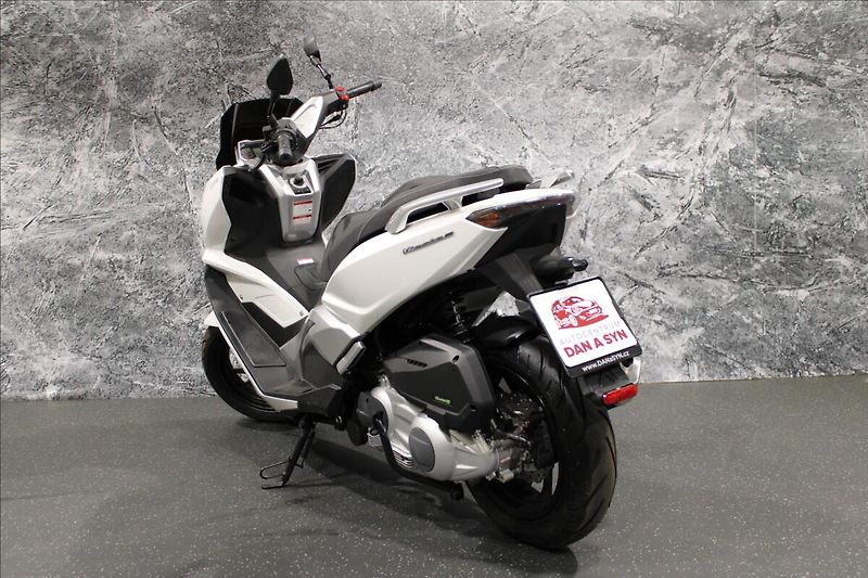 Keeway Vieste 300   0,0 - fotka 3 z 10