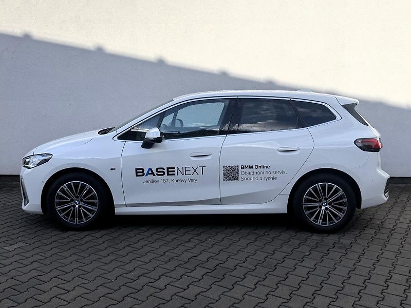 BMW Řada 2 218i Active Tourer M-Sport - fotka 3 z 17