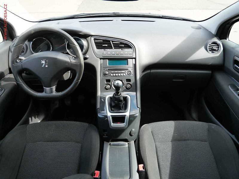 Peugeot 5008 (2010) 2.0 HDi 7míst, ČR, Panor. TZ - fotka 8 z 19