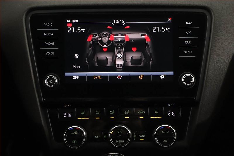 Škoda Octavia (2018) Scout 2.0 TDI, 4X4, Automat - fotka 15 z 18