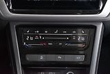 Volkswagen Touran 1.5 TSI TAŽNÉ*7.MÍST*DPH*ČR 1M - náhled 27