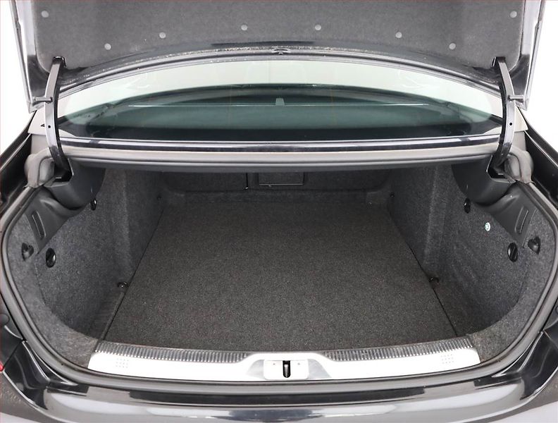 Škoda Superb (2009) 2.0 TDI, Xenony, Tempomat - fotka 18 z 19