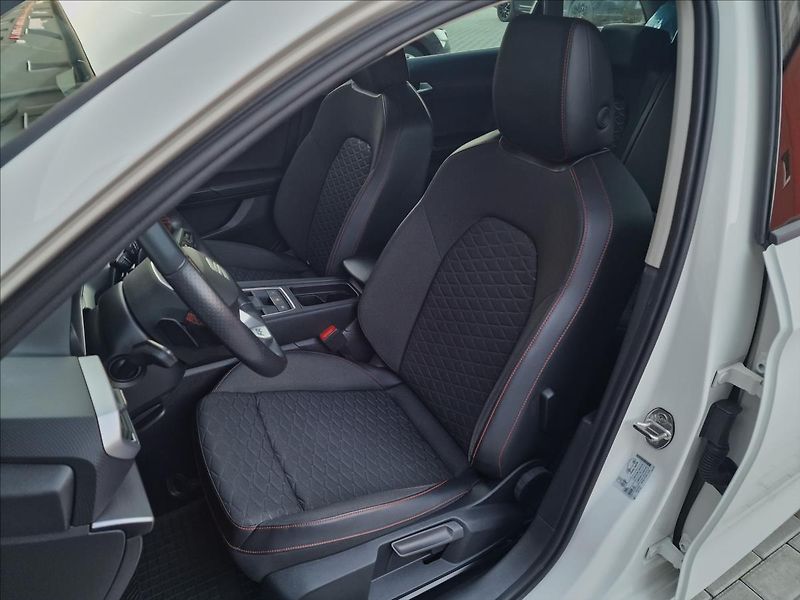 Seat Leon 2.0TDI 110kW DSG FR ST,1.Maj - fotka 38 z 50