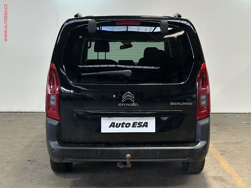 Citroën Berlingo (2020) 1.5HDi MAXi XL 7míst, SHINE - fotka 5 z 22