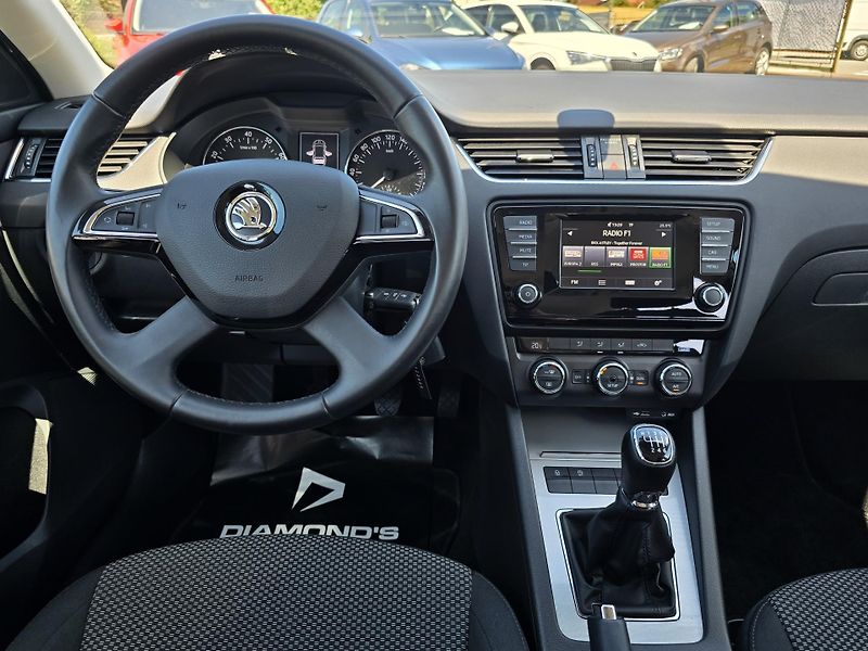 Škoda Octavia 1.2 TSI BOHATÁ VÝBAVA 66Tis Km - fotka 20 z 24