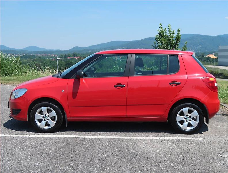 Škoda Fabia (2012) 1.2 12V, Serv.kniha - fotka 3 z 14