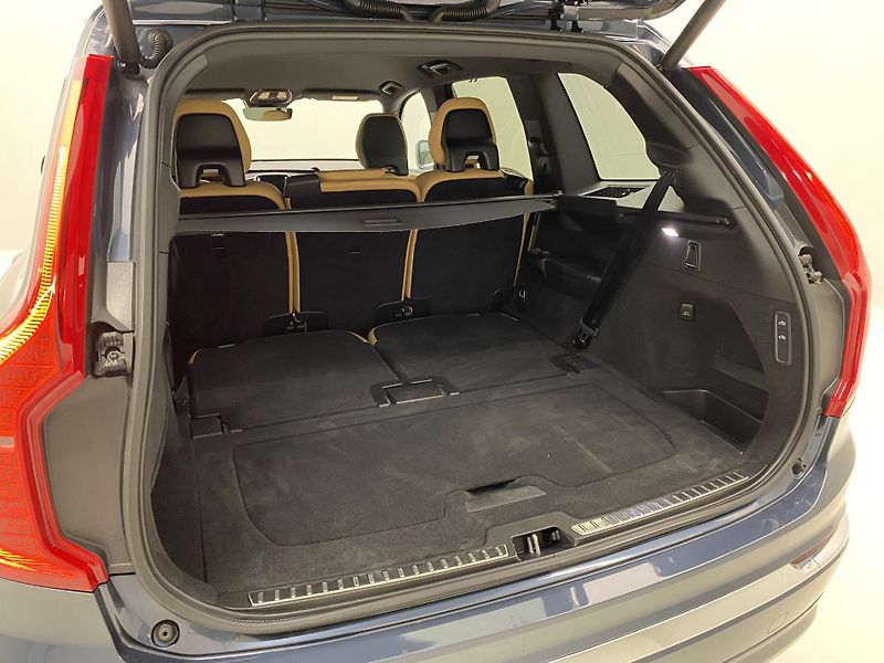 Volvo XC90 B5 AWD BRIGHT PLUS AUT CZ 7m - fotka 6 z 63