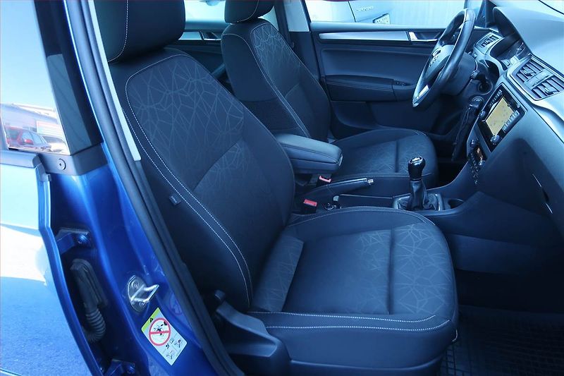 Škoda Rapid (2018) 1.0 TSI, Navi, Tempomat - fotka 9 z 23