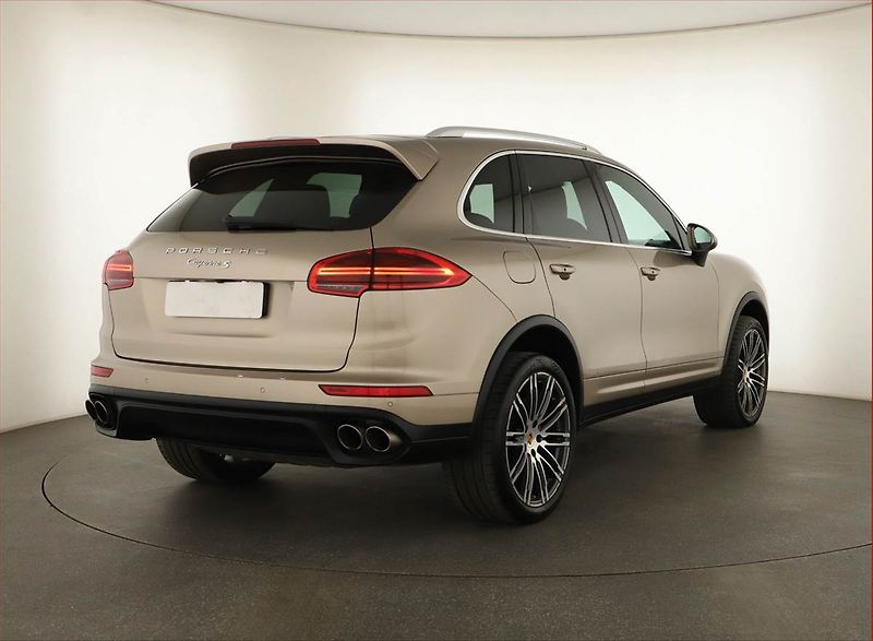 Porsche Cayenne (2015) S Diesel - fotka 5 z 20