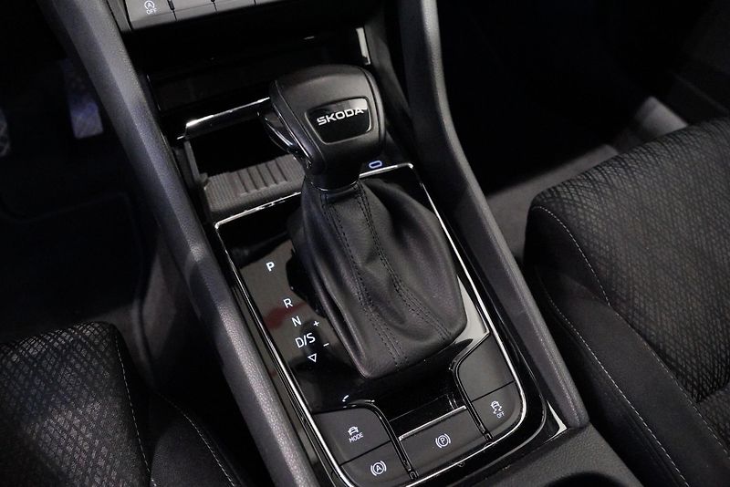 Škoda Karoq - fotka 25 z 30