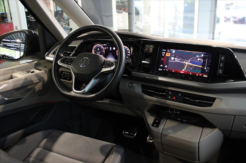 Volkswagen Multivan TDi DSG Style Long ACC/NezTop/ - fotka 12 z 33