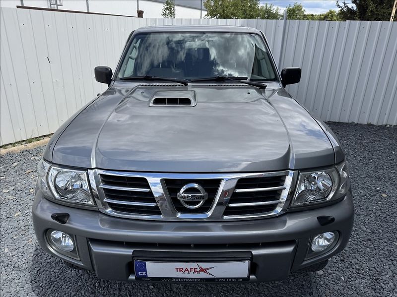 Nissan Patrol 3,0 Di GR Wagon 4X4 - fotka 6 z 50