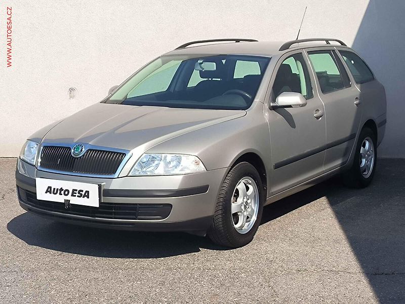 Škoda Octavia (2008) 1.6 MPi, Ambiente, TZ, +kola - fotka 3 z 15