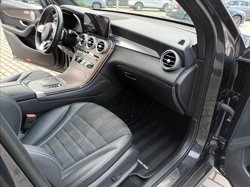 Mercedes-Benz GLC 2,0 300d,180kw,AMG,ČR,PANORAMA - fotka 23 z 39