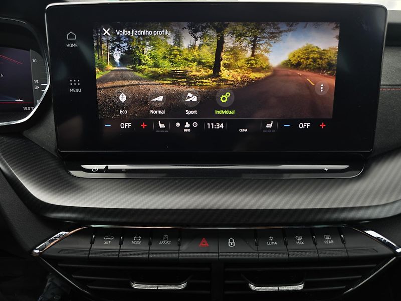 Škoda Octavia 2.0 TDI 147 KW DSG 4x4 RS ČR! - fotka 30 z 34