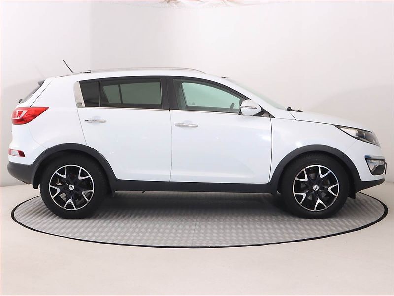 Kia Sportage (2011) 1.7 CRDi, Serv.kniha, Tempomat - fotka 6 z 17