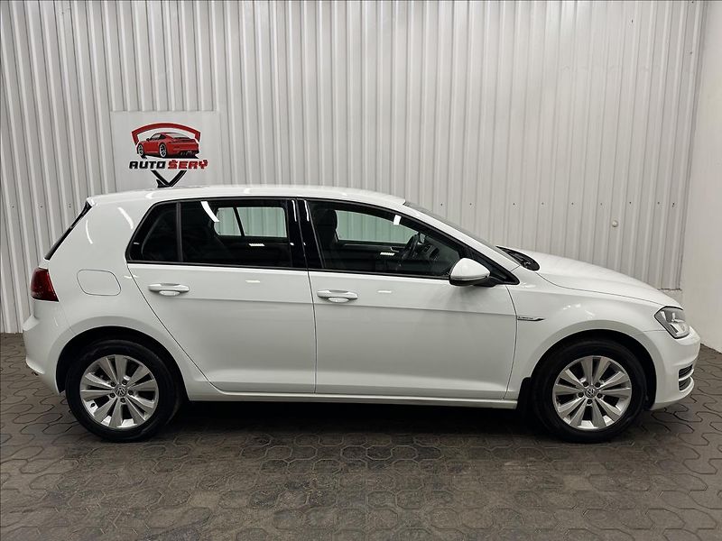 Volkswagen Golf 1.4TGI BMT ACC Comfortline - fotka 10 z 39