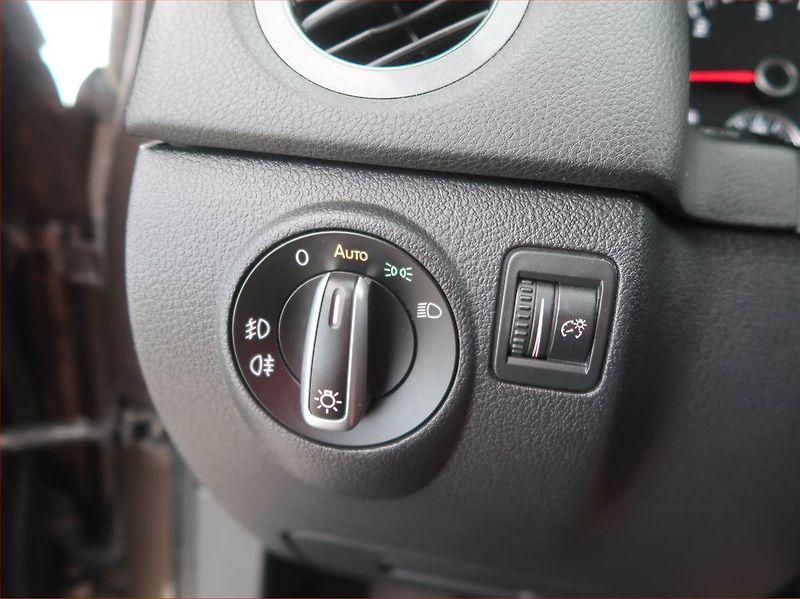 Volkswagen Tiguan (2013) Sport&Style 2.0 TDI, 4X4 - fotka 16 z 17