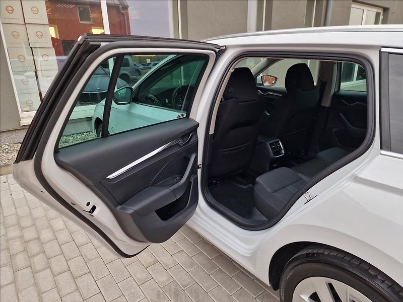 Škoda Octavia 2.0 TDI 110kw Style,ČR,1.Maj. - fotka 18 z 50