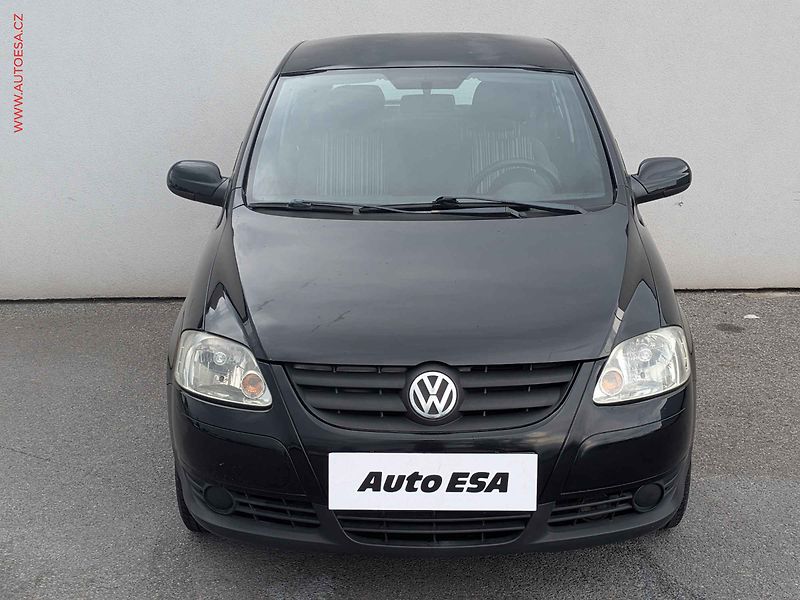 Volkswagen Fox (2006) 1.2i, 2.maj - fotka 2 z 12