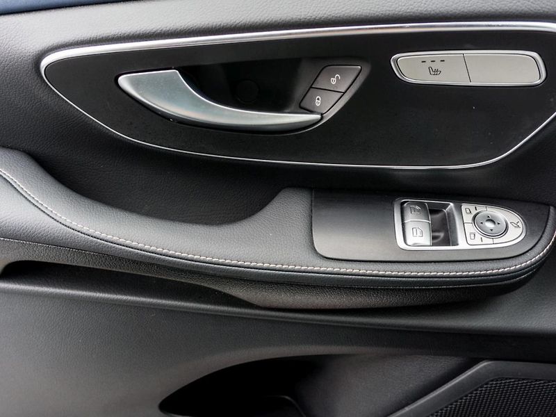 Mercedes-Benz EQV 250 Kamera Distro Multibeam - fotka 15 z 16