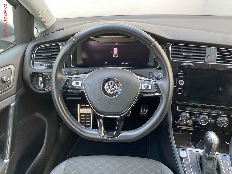 Volkswagen Golf (2019) 1.5 TSi, Join, DSG, LED - fotka 11 z 18
