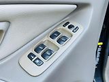 Volvo XC90 2.4D5 136KW 4x4 AUT SERVISKA - náhled 29