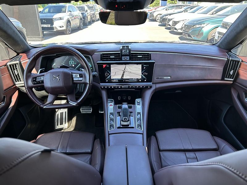 DS Automobiles DS9 (2022) OPERA E-TENSE 225K - fotka 20 z 31
