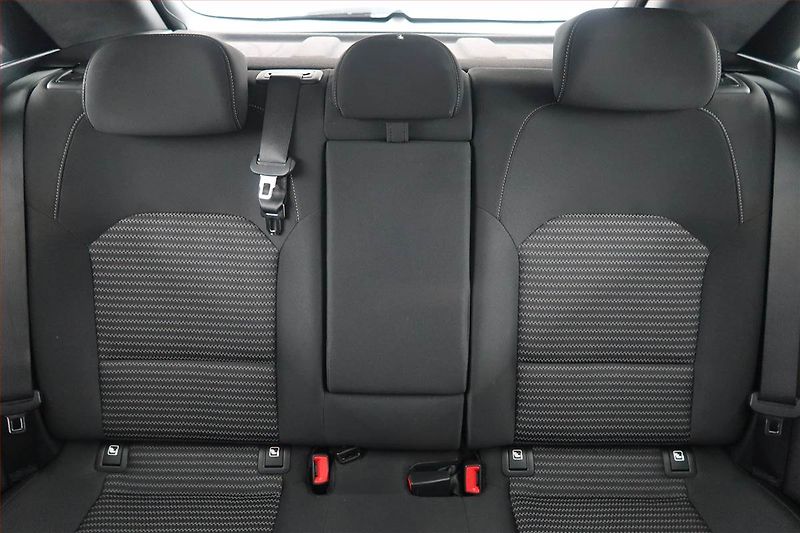 Kia Ceed (2021) 1.5 T-GDI - fotka 10 z 21
