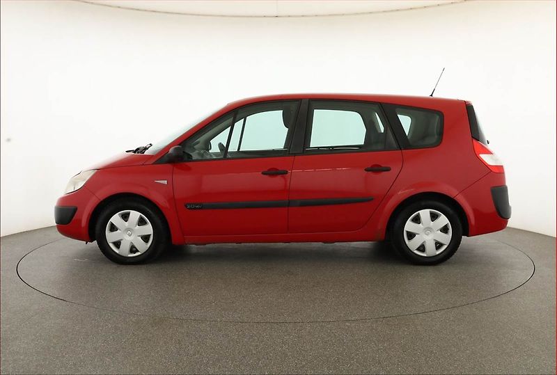 Renault Grand Scénic (2005) 2.0 16V, 7 míst, ČR,1.maj - fotka 3 z 13